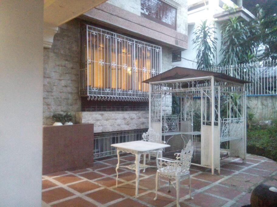 Big House In Quezon City มะนิลา ภายนอก รูปภาพ