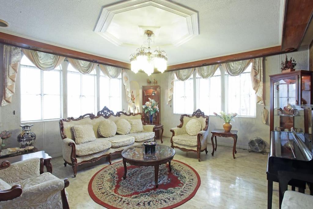 Big House In Quezon City มะนิลา ภายนอก รูปภาพ