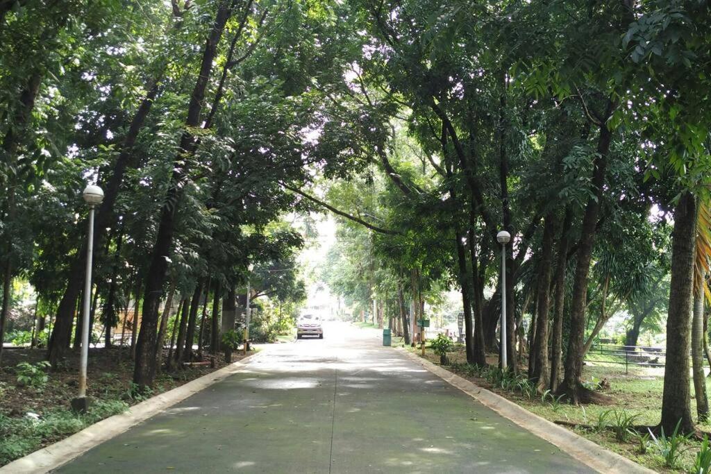 Big House In Quezon City มะนิลา ภายนอก รูปภาพ