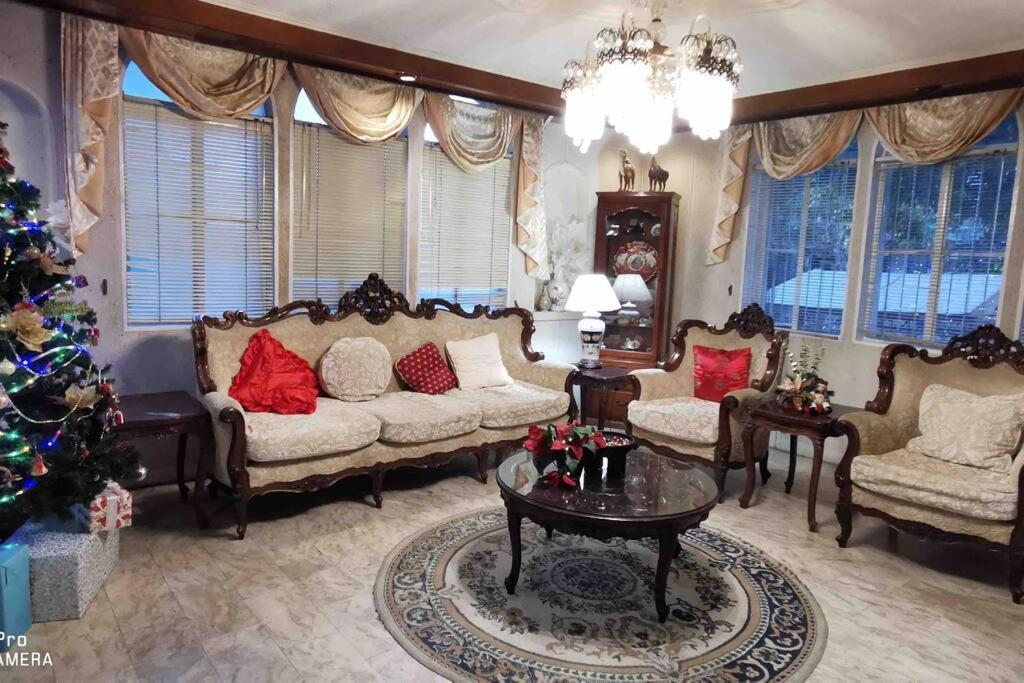 Big House In Quezon City มะนิลา ภายนอก รูปภาพ